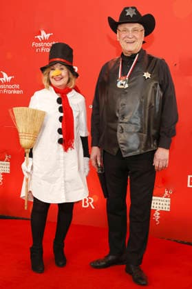 Joachim Herrmann mit Ehefrau Gerswid Herrmann bei der BR-Livesendung Fastnacht in Franken in den Mainfrankensälen. Veitshöchheim, 06.02.2026