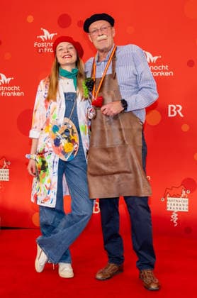 Im Bild: v.li. Tochter Alexandra-Susanne Haarhoff und BR-Verwaltungsrat Christoph Dorn Veitshoechheim, Mainfrankensaele, 06.02.2026, Fastnacht in Franken 2026 Copyright: HMBxMedia xJulienxBecker