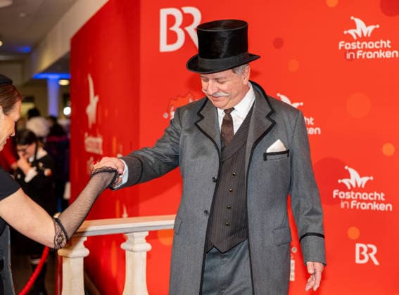 Im Bild: Der bayerische Bauminister Christian Bernreiter (CSU) als Gustave Eiffel Veitshoechheim, Mainfrankensaele, 06.02.2026, Fastnacht in Franken 2026 Copyright: HMBxMedia xJulienxBecker