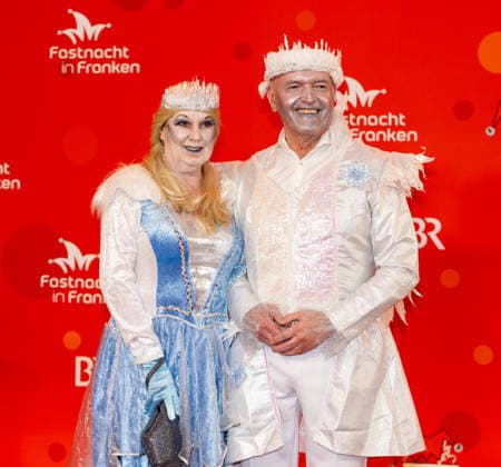 Im Bild: BR-Rundfunkrat Landrat Rhoen-Grabfeld, Thomas Habermann, rechts im Bild mit seiner Begleiterin Veitshoechheim, Mainfrankensaele, 06.02.2026, Fastnacht in Franken 2026 Copyright: HMBxMedia xJulienxBecker