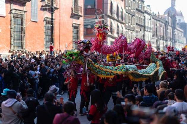 Chinese New Year celebrations in Mexico City MEXICO CITY, MEXICO - FEBRUARY 07: Dragon dancers take part in a parade as spectators watch, during Chinese New Year celebrations through the streets of the city center, in Mexico City, Mexico on February 07, 2026. Dozens of dragon and lion dancers paraded close to spectators in Mexico City s center, marking the start of Chinese New Year celebrations, the Year of the Horse. Daniel Cardenas Anadolu Mexico City Mexico. Editorial use only. Please get in touch for any other usage.  Copyright: x2026xAnadoluxDanielxCardenasx