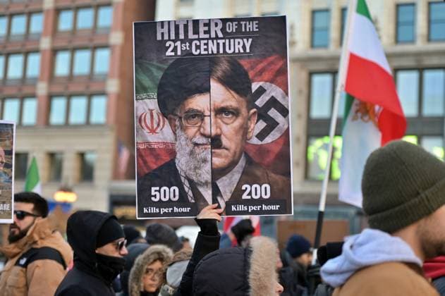Chicago demonstrators march in solidarity with anti-government protests in Iran CHICAGO, ILLINOIS - FEBRUARY 7: Demonstrators carrying Iran’s pre-revolutionary Lion and Sun flag and banners march down Michigan Avenue during the Chicago Unites in Solidarity rally to show solidarity with anti-government protests in Iran on February 7, 2026, in Chicago, Illinois, United States. Jacek Boczarski Anadolu Chicago United States. Editorial use only. Please get in touch for any other usage.  Copyright: x2026xAnadoluxJacekxBoczarskix