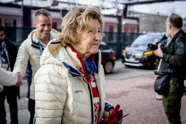 MILAN - King Harald and Queen Sonja of Norway visit the men s 5000 meters Milano Speed Skating Stadium during the Milan Cortina 2026 Winter Olympics. ROBIN UTRECHT ANP netherlands out - belgium out  Copyright: xx x550036608x originalFilename: 550036608.jpg
