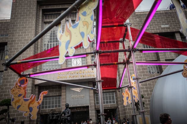 February 8, 2026, Bangkok, Thailand: Grand Postal Building seen during Bangkok Design Week 2026. Bangkok Design Week 2026, themed Design SOS is an expansive festival celebrating creativity and design across Bangkok. Held from January 29 to February 08, showcasing innovative design solutions and fostering positive energy amidst challenges. It promotes Bangkok s status as a UNESCO Creative City of Design, attracting creatives and visitors to explore and contribute to the city s vibrant design landscape. Bangkok Thailand - ZUMAs197 20260208_aaa_s197_128 Copyright: xGuillaumexPayenx