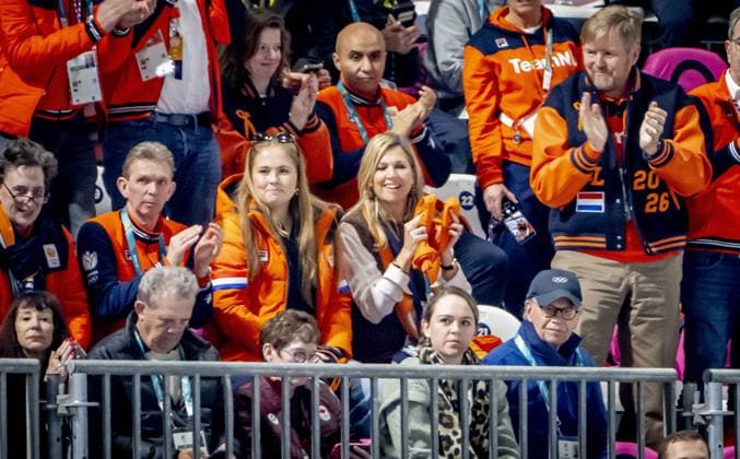 MILAN - Queen Maxima, Princess Amalia, and King Willem-Alexander in the men s 5,000-meter speed skating final at the Milan Speed Skating Stadium, Milan Cortina 2026 Olympic Winter Games. ROBIN UTRECHT ANP netherlands out - belgium out  Copyright: xx x550040713x originalFilename: 550040713.jpg