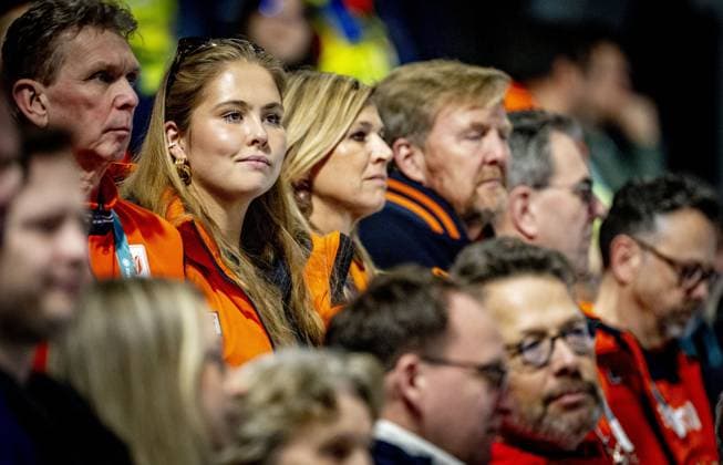 MILAN - Queen Maxima, Princess Amalia, and King Willem-Alexander in the men s 5,000-meter speed skating final at the Milan Speed Skating Stadium, Milan Cortina 2026 Olympic Winter Games. ROBIN UTRECHT ANP netherlands out - belgium out  Copyright: xx x550051533x originalFilename: 550051533.jpg
