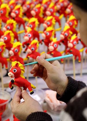 Horse-themed Dough Sculpture ZAOZHUANG, CHINA - FEBRUARY 8, 2026 - Folk artist Zhang Ting creates horse-themed dough sculptures at home in Zaozhuang City, Shandong Province, China on February 8, 2026. Zaozhuang Shandong China  Copyright: xCFOTOx i1770621571768