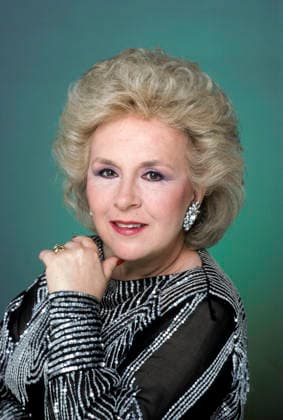 RECORD DATE NOT STATED Remington Steele Doris Roberts 1986 Photo by Joseph Del Valle ** H.L. EDITORIAL USE ONLY  Copyright: x