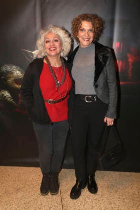 Heike Kloss mit Begleitung bei der Premiere des Theaterstücks 2:22 - Eine Geistergeschichte in der Komödie am Kurfürstendamm im Ernst-Reuter-Saal. Berlin, 08.02.2026