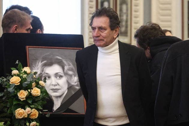 RUSSIA, MOSCOW - FEBRUARY 9, 2026: Yevgeny Knyazev, Rector of the Boris Shchukin Theatre Institute, attends a farewell ceremony for actress Olga Chipovskaya in the Great Portrait Foyer of the Vakhtangov State Academic Theatre. Chipovskaya passed away on February 4 at the age of 67 Moscow Russia  - ZUMAt113 20260209_zaa_t113_070 Copyright: xSofyaxSandurskayax