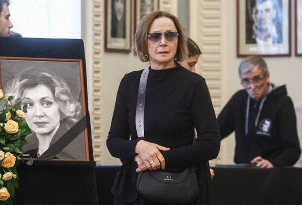 RUSSIA, MOSCOW - FEBRUARY 9, 2026: Irina Kupchenko attends a farewell ceremony for fellow actress Olga Chipovskaya in the Great Portrait Foyer of the Vakhtangov State Academic Theatre. Chipovskaya passed away on February 4 at the age of 67 Moscow Russia  - ZUMAt113 20260209_zaa_t113_146 Copyright: xSofyaxSandurskayax