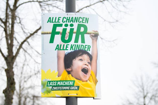 Landtagswahl Trier in Rheinland-Pfalz, Deutschland, Wahlplakat, Werbung für den Kandidaten einer politischen Partei, Wahlkampf *** State election Trier in Rhineland Palatinate, Germany, Election poster, Advertising for the Candidates a political Party, Election campaign 1133605721