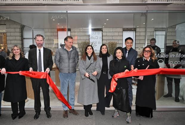 Milan, Italy The Luxury Icons inauguration and presentation at the MonteNapoleone District, the initiative included in the program of the Cultural Olympics of Milan Cortina 2026. In the photo: institutional ribbon cutting with Alessia Cappello, Councilor for Economic Development and Labor Policies of the Municipality of Milan, Guglielmo Miani, president of MonteNapoleone district, Barbara Ricci, CEO of Giorgio Linea, Annalisa Cardinale, director of RODO, Stefano Mologni, Chen Man, photographer of the exhibition with other event organizers. Copyright: xNickxZonnax xipa-agency.netx xNickxZonnax IPA_Agency_IPA71223137