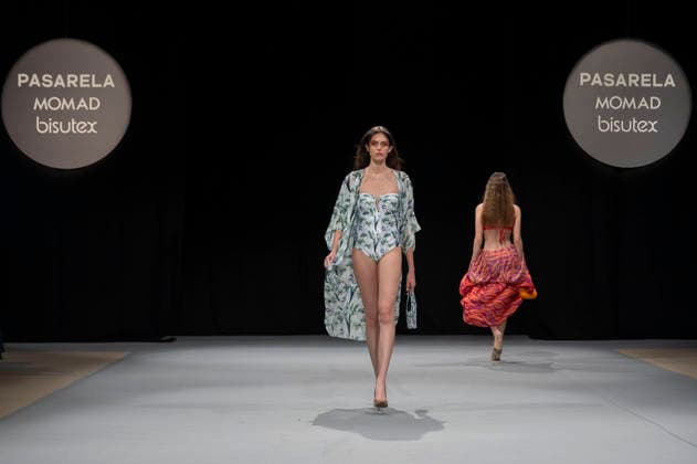 February 10, 2026, Madrid, Madrid, Spain: The model walks the runway at the MOMAD International Fashion Show, wearing designs by students from the ACQUADICOCCO, Madrid School of Fashion Design), Madrid, (02.06.26) Madrid Spain  - ZUMAc312 20260210_zsp_c312_051 Copyright: xOscarxManuelxSanchezx