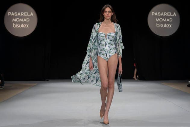 February 10, 2026, Madrid, Madrid, Spain: The model walks the runway at the MOMAD International Fashion Show, wearing designs by students from the ACQUADICOCCO, Madrid School of Fashion Design), Madrid, (02.06.26) Madrid Spain  - ZUMAc312 20260210_zsp_c312_056 Copyright: xOscarxManuelxSanchezx