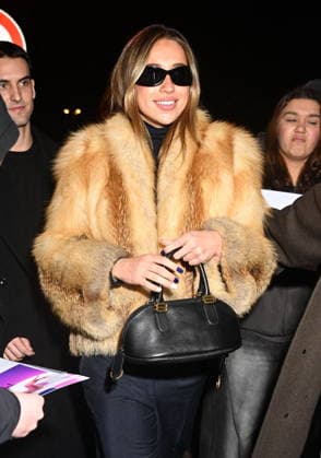 Dua Lipa and her fiancé Callum Turner went to dinner at the Voltaire restaurant in Paris on February 10, 2026 Yhiel Chekroune Bestimage Dua Lipa and her fiancé Callum Turner went to dinner at the Voltaire restaurant in Paris on February 10, 2026 Paris France  Copyright: xYehielxChekrounex xBestimagexYehielxChekrounex xBestimagex