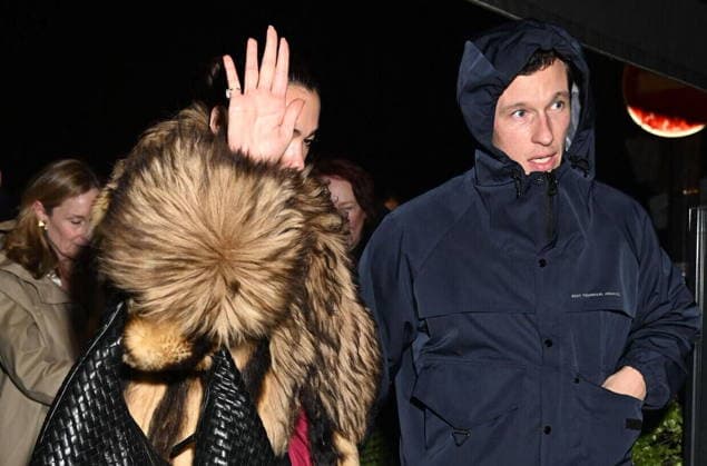Dua Lipa and her fiancé Callum Turner went to dinner at the Voltaire restaurant in Paris on February 10, 2026 Yhiel Chekroune Bestimage Dua Lipa and her fiancé Callum Turner went to dinner at the Voltaire restaurant in Paris on February 10, 2026 Paris France  Copyright: xYehielxChekrounex xBestimagexYehielxChekrounex xBestimagex