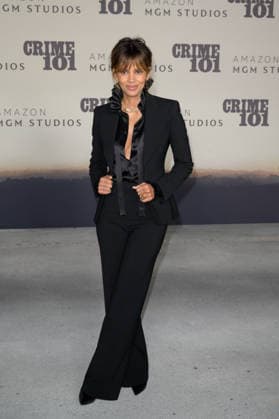Crime 101 Premiere - Los Angeles, USA LOS ANGELES, USA. February 10, 2026: Halle Berry at the premiere for Crime 101 at the United Theatre. Los Angeles CA USA  Copyright: xPaulxSmith Featureflashx