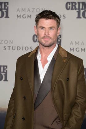 Crime 101 Premiere - Los Angeles, USA LOS ANGELES, USA. February 10, 2026: Chris Hemsworth at the premiere for Crime 101 at the United Theatre. Los Angeles CA USA  Copyright: xPaulxSmith Featureflashx