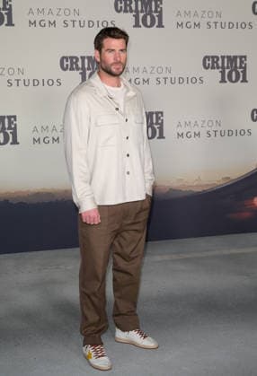 Crime 101 Premiere - Los Angeles, USA LOS ANGELES, USA. February 10, 2026: Liam Hemsworth at the premiere for Crime 101 at the United Theatre. Los Angeles CA USA  Copyright: xPaulxSmith Featureflashx