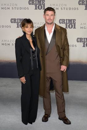 LOS ANGELES, USA February 10, 2026 Halle Berry Chris Hemsworth at the premiere for Crime 101 at the United Theatre Picture Paul Smith Featureflash 452949 2026 02 10 CA Los Angeles  Copyright: xPaulxSmithx xFeaturesxFlashx xStarfacex STAR_452949_029