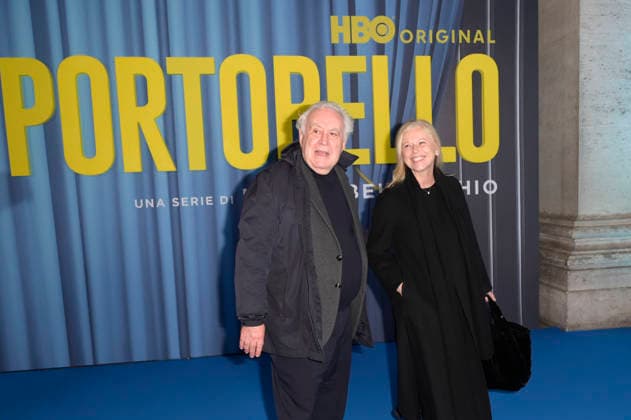 Michele Santoro mit Ehefrau Sanja PodgaJski bei der Premiere der HBO Max-Serie Portobello im Space Cinema Moderno. Rom, 10.02.2026