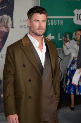 LOS ANGELES, USA February 10, 2026 Chris Hemsworth at the premiere for Crime 101 at the United Theatre Picture Paul Smith Featureflash 452949 2026 02 10 CA Los Angeles  Copyright: xPaulxSmithx xFeaturesxFlashx xStarfacex STAR_452949_079