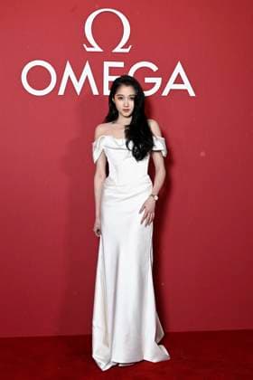 Guan Xiaotong Photocall for the White Winter party at Omega House during the Milan Cortina 2026 Winter Olympics, in Milan, Italy on February 10, 2026 Photocall for the White Winter party at Omega House during the Milan Cortina 2026 Winter Olympics, in Milan, Italy on February 10, 2026 Italie  Copyright: xMassimilianoxMontigellix xSGPx xBestimagexMassimilianoxMontigellix xSGPx xBestimagex