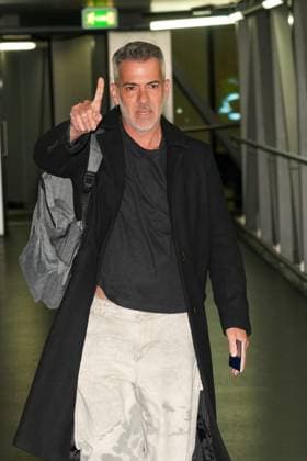 RTL Dschungelcamp - Frankfurt 2026. Cousin Tzviki Cohen bei der Rueckkehr der Dschungelcamp-Kandidaten der RTL-Reality-TV-Show - Ich bin ein Star – Holt mich hier raus! aus Australien am 11.02.2026 am Flughafen Frankfurt am Main. Frankfurt Flughafen Hessen