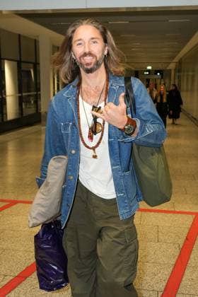 RTL Dschungelcamp - Frankfurt 2026. Gil Ofarim bei der Rueckkehr der Dschungelcamp-Kandidaten der RTL-Reality-TV-Show - Ich bin ein Star – Holt mich hier raus! aus Australien am 11.02.2026 am Flughafen Frankfurt am Main. Frankfurt Flughafen Hessen