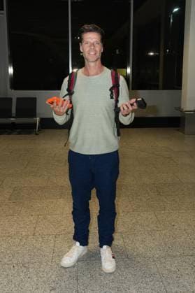 RTL Dschungelcamp - Frankfurt 2026. Stephen Du?rr bei der Rueckkehr der Dschungelcamp-Kandidaten der RTL-Reality-TV-Show - Ich bin ein Star – Holt mich hier raus! aus Australien am 11.02.2026 am Flughafen Frankfurt am Main. Frankfurt Flughafen Hessen