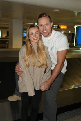 RTL Dschungelcamp - Frankfurt 2026. Patrick Romer und Annelie Henze bei der Rueckkehr der Dschungelcamp-Kandidaten der RTL-Reality-TV-Show - Ich bin ein Star – Holt mich hier raus! aus Australien am 11.02.2026 am Flughafen Frankfurt am Main. Frankfurt Flughafen Hessen