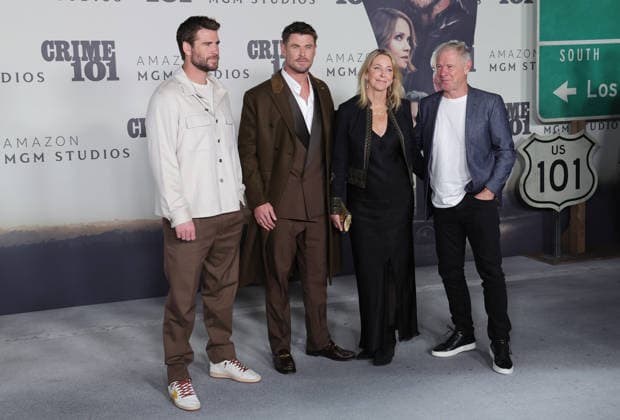 10 February, 2026 - Los Angeles, California - Liam Hemsworth, Chris Hemsworth, Leonie Hemsworth, Craig Hemsworth. World Premiere Of Amazon MGM Studios Crime 101 held at The United Theater on Broadway, in Los Angeles. Los Angeles USA  - ZUMAa123 20260210_zaa_a123_168 Copyright: xADx