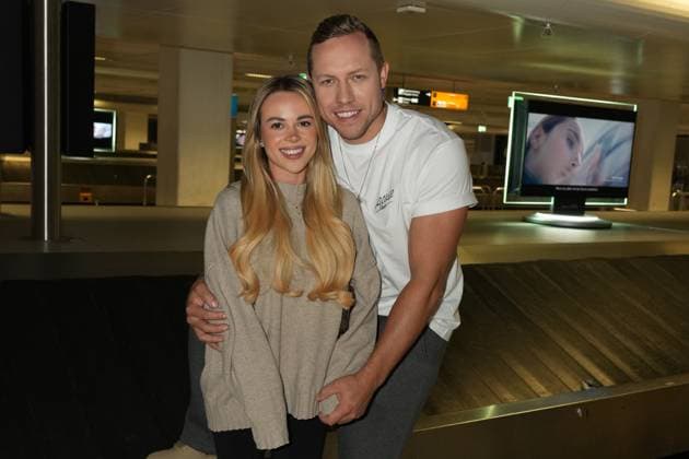 RTL Dschungelcamp - Frankfurt 2026. Patrick Romer und Annelie Henze bei der Rueckkehr der Dschungelcamp-Kandidaten der RTL-Reality-TV-Show - Ich bin ein Star – Holt mich hier raus! aus Australien am 11.02.2026 am Flughafen Frankfurt am Main. Frankfurt Flughafen Hessen