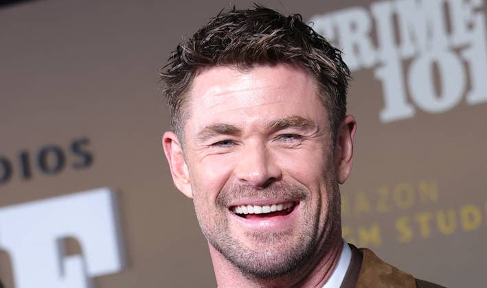 10 February, 2026 - Los Angeles, California - Chris Hemsworth. World Premiere Of Amazon MGM Studios Crime 101 held at The United Theater on Broadway, in Los Angeles. Los Angeles USA  - ZUMAa123 20260210_zaa_a123_181 Copyright: xADx