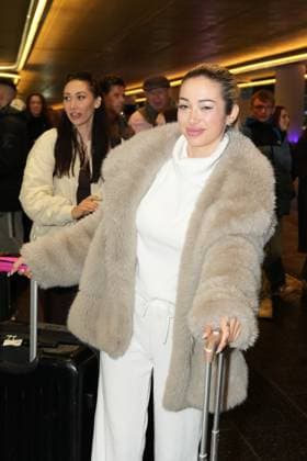 RTL Dschungelcamp - Frankfurt 2026. Ariel Hediger bei der Rueckkehr der Dschungelcamp-Kandidaten der RTL-Reality-TV-Show - Ich bin ein Star – Holt mich hier raus! aus Australien am 11.02.2026 am Flughafen Frankfurt am Main. Frankfurt Flughafen Hessen