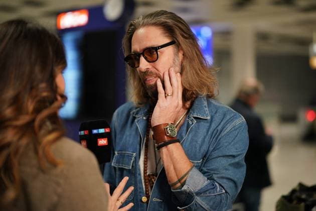RTL Dschungelcamp - Frankfurt 2026. Gil Ofarim bei der Rueckkehr der Dschungelcamp-Kandidaten der RTL-Reality-TV-Show - Ich bin ein Star – Holt mich hier raus! aus Australien am 11.02.2026 am Flughafen Frankfurt am Main. Frankfurt Flughafen Hessen