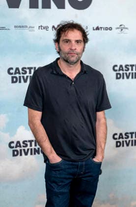 Photocall of the junket of Divine Punishment Director Pablo Guerrero poses at the photocall of the junket of Divine Punishment, at the Hotel Urso, on February 11, 2026, in Madrid Spain The film tells the story of Pedro, a chaotic and lonely nurse whose life takes a 180-degree turn when he accidentally receives a magic box that gives him supernatural powers 11 FEBRUARY 2026 Spain  Copyright: xAlbertoxOrtegax 7281425