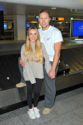 RTL - Dschungelcamp 2026. Patrick Romer und Annelie Henze anläßlich der Ankunft der Kandidaten der RTL - Sendung Ich bin ein Star - holt mich hier raus vom Dschungel-Camp 2026 in Australien am 11.02.2026 auf dem Flughafen Frankfurt Main. 20260211MWI109659