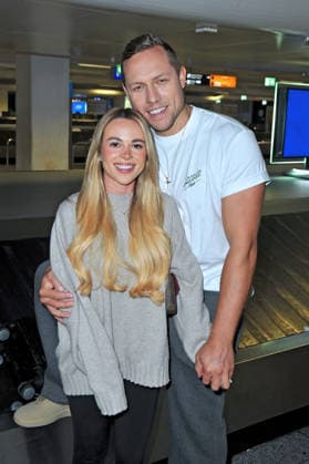 RTL - Dschungelcamp 2026. Patrick Romer und Annelie Henze anläßlich der Ankunft der Kandidaten der RTL - Sendung Ich bin ein Star - holt mich hier raus vom Dschungel-Camp 2026 in Australien am 11.02.2026 auf dem Flughafen Frankfurt Main. 20260211MWI109663