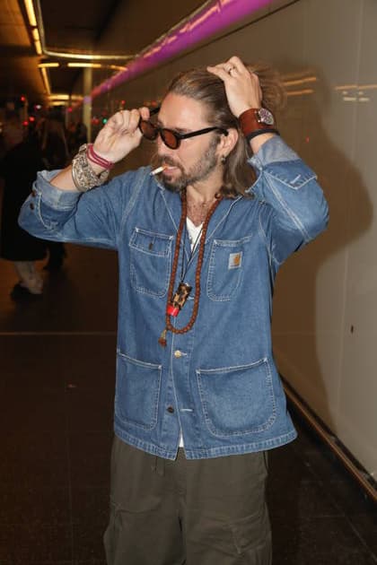 Gil Ofarim bei der Rückkehr der Dschungelcamp-Kandidaten der RTL Reality-TV-Show Ich bin ein Star - holt mich hier raus aus Australien auf dem Flughafen Frankfurt am Main. Frankfurt, 11.02.2026 Copyright: xMatthiasxGränzdörferx