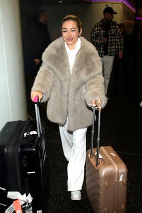 Ariel Hediger bei der Rückkehr der Dschungelcamp-Kandidaten der RTL Reality-TV-Show Ich bin ein Star - holt mich hier raus aus Australien auf dem Flughafen Frankfurt am Main. Frankfurt, 11.02.2026