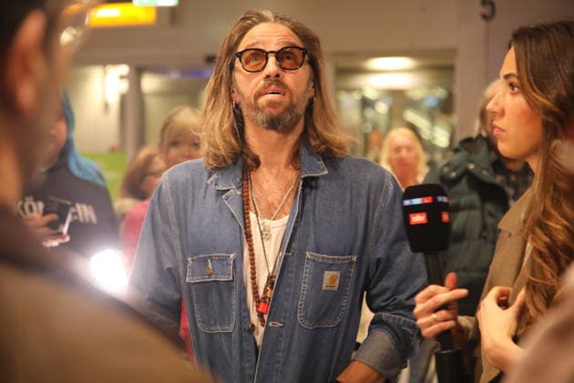 Gil Ofarim bei der Rückkehr der Dschungelcamp-Kandidaten der RTL Reality-TV-Show Ich bin ein Star - holt mich hier raus aus Australien auf dem Flughafen Frankfurt am Main. Frankfurt, 11.02.2026 Copyright: xMatthiasxGränzdörferx