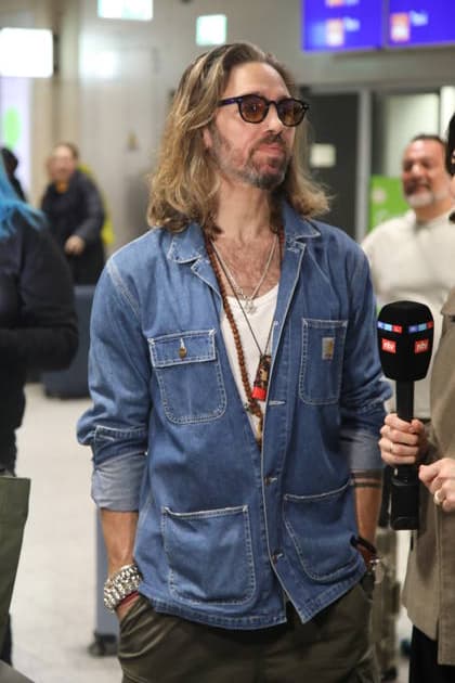 Gil Ofarim bei der Rückkehr der Dschungelcamp-Kandidaten der RTL Reality-TV-Show Ich bin ein Star - holt mich hier raus aus Australien auf dem Flughafen Frankfurt am Main. Frankfurt, 11.02.2026 Copyright: xMatthiasxGränzdörferx