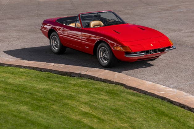 Vintage Hollywood Ferrari that featured in A Star is Born heads under the hammer at estimated £1.9m Story from Jam Press (Hollywood Ferrari Sale) Pictured: The 1971 Ferrari 365 GTB 4 Daytona Spider by Scaglietti. Vintage Hollywood Ferrari that featured in A Star is Born heads under the hammer at estimated £1.9m A vintage Hollywood Ferrari that featured in ‘A Star is Born’ heads under the hammer at an estimated £1.9m. This breathtaking 1971 Ferrari 365 GTB 4 Daytona Spider by Scaglietti presents a unique chance at owning a part of silver screen history. The motor is believed to have appeared in both A Star Is Born, featuring Kris Kristofferson and Barbra Streisand, and The Gumball in 1976. The 55-year-old ride was formerly owned by  Copyright: xJamxPress CourtesyxofxRMxSotheby s