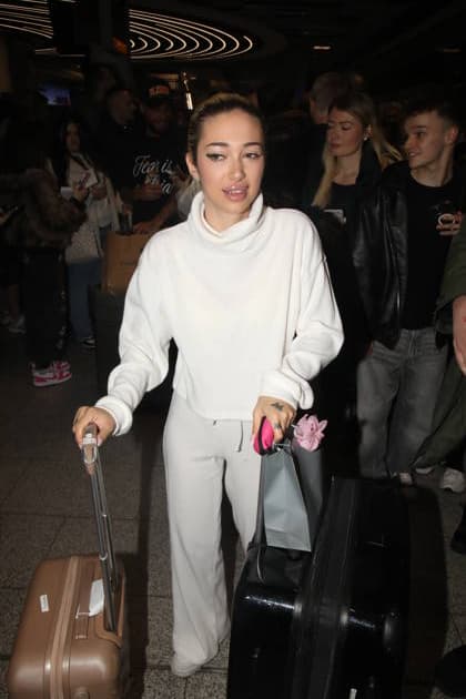 Ariel Hediger bei der Rückkehr der Dschungelcamp-Kandidaten der RTL Reality-TV-Show Ich bin ein Star - holt mich hier raus aus Australien auf dem Flughafen Frankfurt am Main. Frankfurt, 11.02.2026 Copyright: xMatthiasxGränzdörferx