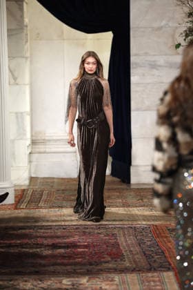 Gigi Hadid Ralph Lauren Fashion Show Ready to Wear Fall Winter 2026 2027 Collection during New York Fashion Week NYFW , February 10, 2026 Ralph Lauren Fashion Show Ready to Wear Fall Winter 2026 2027 Collection during New York Fashion Week NYFW , February 10, 2026 New Yotk Etats Unis  Copyright: xAgencex xBestimagexAgencex xBestimagex