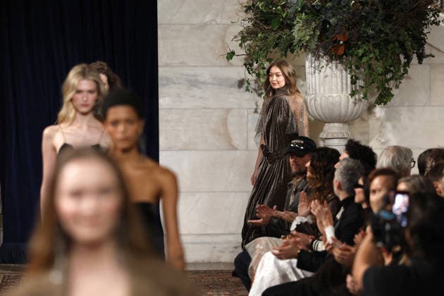 Gigi Hadid Ralph Lauren Fashion Show Ready to Wear Fall Winter 2026 2027 Collection during New York Fashion Week NYFW , February 10, 2026 Ralph Lauren Fashion Show Ready to Wear Fall Winter 2026 2027 Collection during New York Fashion Week NYFW , February 10, 2026 New Yotk Etats Unis  Copyright: xAgencex xBestimagexAgencex xBestimagex