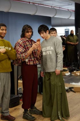 February 11, 2026, New York, New York, USA: Models prepare backstage ahead of the MenÃ¢â‚¬â ¢s Day FW26 presentations during New York Fashion Week in New York City. New York USA  - ZUMAs237 20260211_aap_s237_011 Copyright: xMarkxJ.xSullivanx