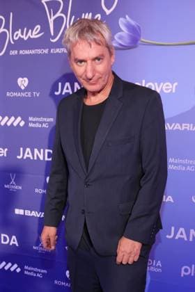 Blaue Blume 2026 Till Schmerbeck 15. Verleihung des Romantischen Kurzfilm Awards BLAUE BLUME im Funkhaus Berlin Datum: 11.02.2026 Copyright: xEventpress Kratschx